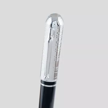 قلم الدهنج أسود فضي D1032