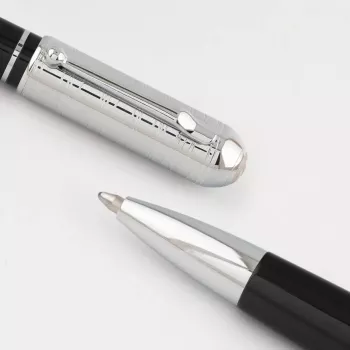 قلم الدهنج أسود فضي D1032