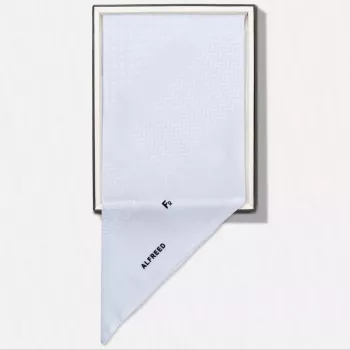 شماغ الفريد ابيض كلاسيك بصمة S645