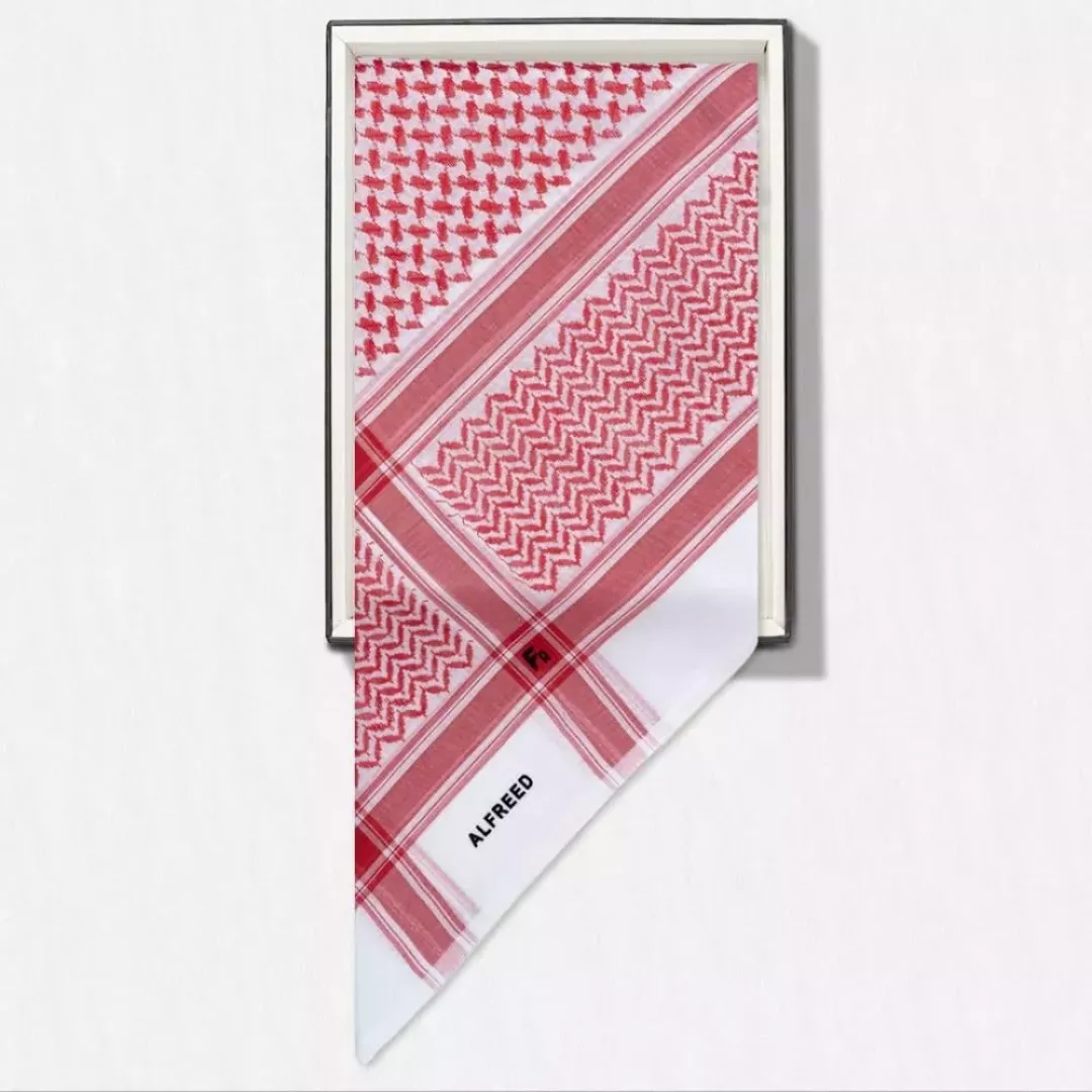 شماغ الفريد احمر بلس S656 من ماركة alfred - أكسيك Axeek