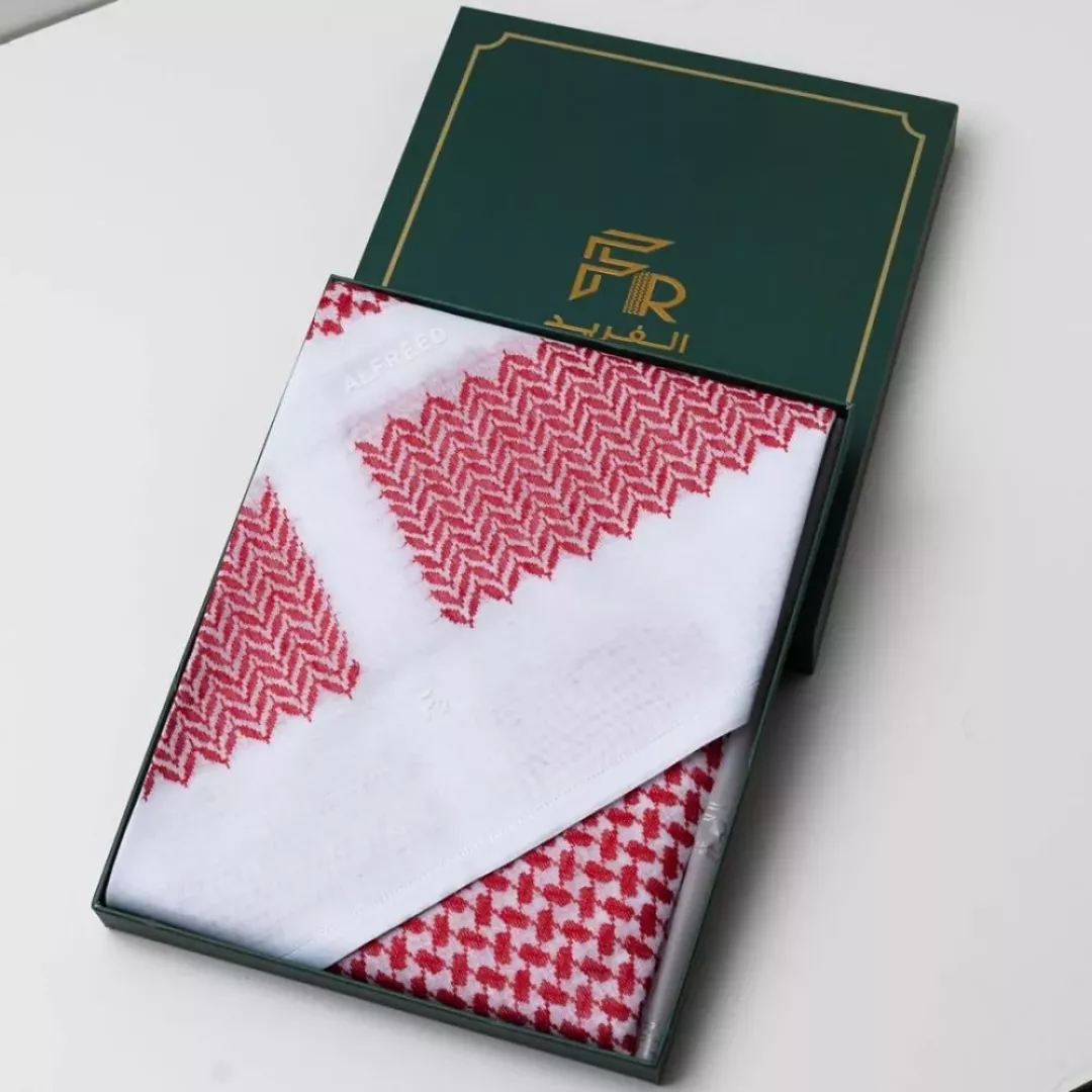 شماغ الفريد احمر طويق S659 من ماركة alfred - أكسيك Axeek