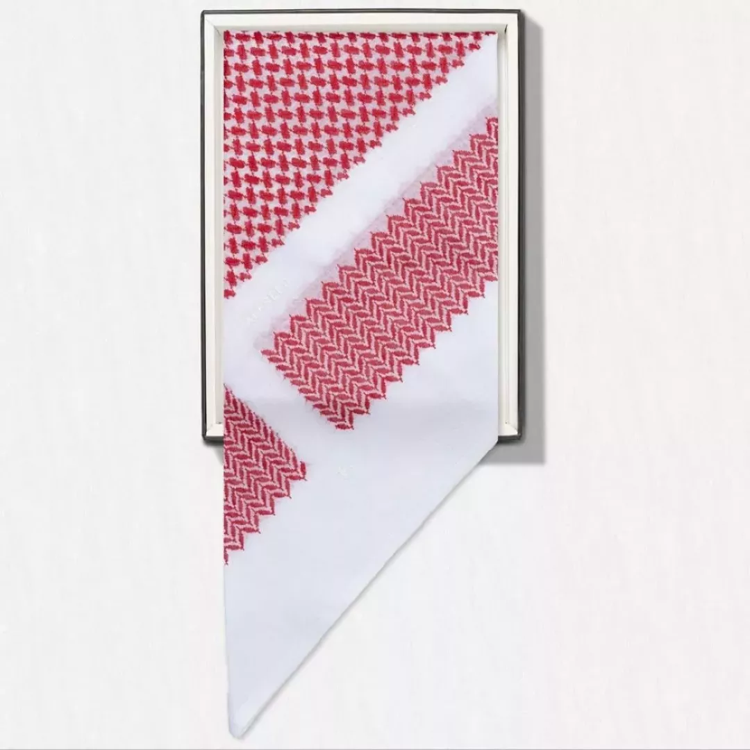 شماغ الفريد احمر طويق S659 من ماركة alfred - أكسيك Axeek