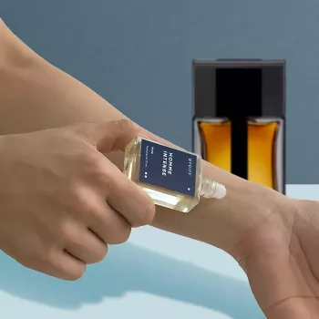 عطر أوم انتنس مركز للرجال بايدف M06