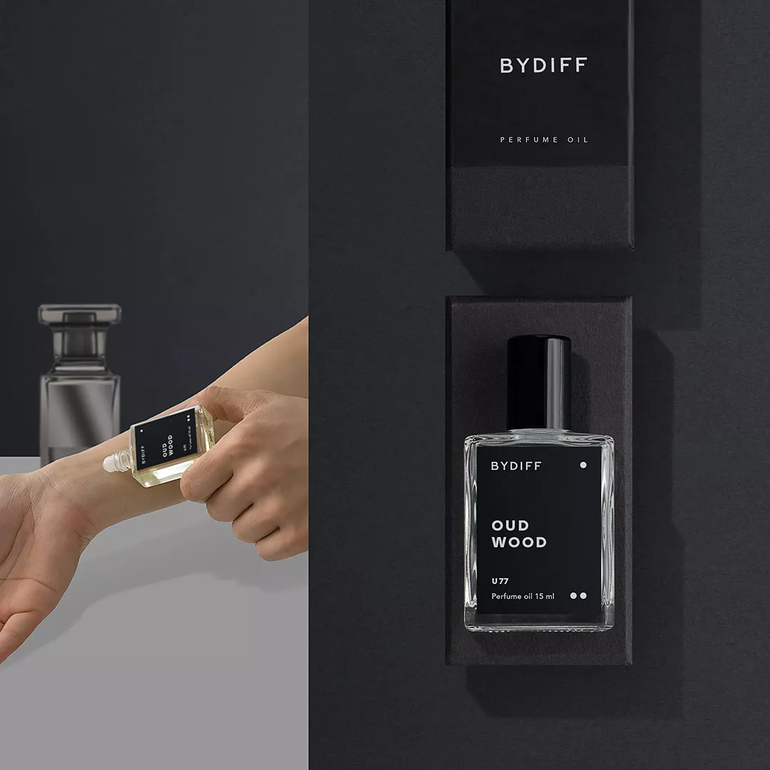 عطر عود وود مركز للجنسين بايدف U77 من ماركة BYDIFF - أكسيك Axeek