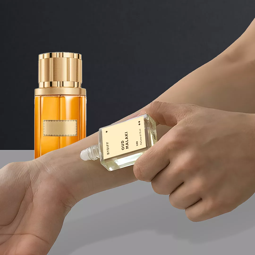 عطر عود ملكي مركز للجنسين بايدف U83 من ماركة BYDIFF - أكسيك Axeek