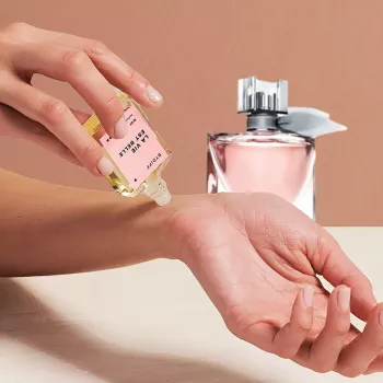 عطر لافي بيل مركز للنساء بايدف W49