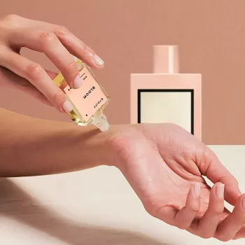 عطر بلوم مركز للنساء بايدف W50