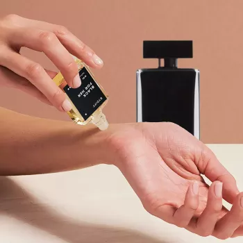 عطر بلاك مركز للنساء بايدف W53