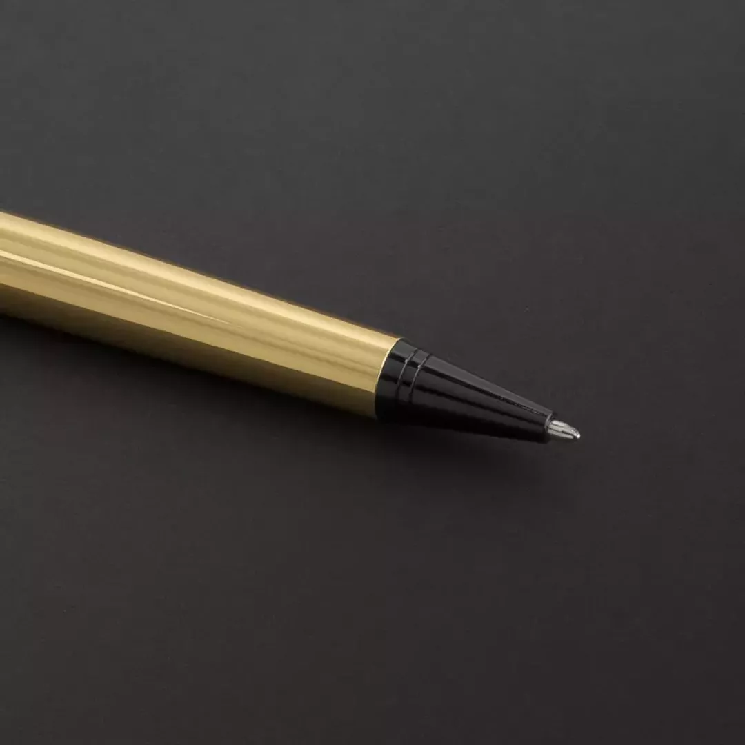طقم قلم وكبك ماركة الدهنج D2134GB من ماركة DAHNAG - أكسيك Axeek