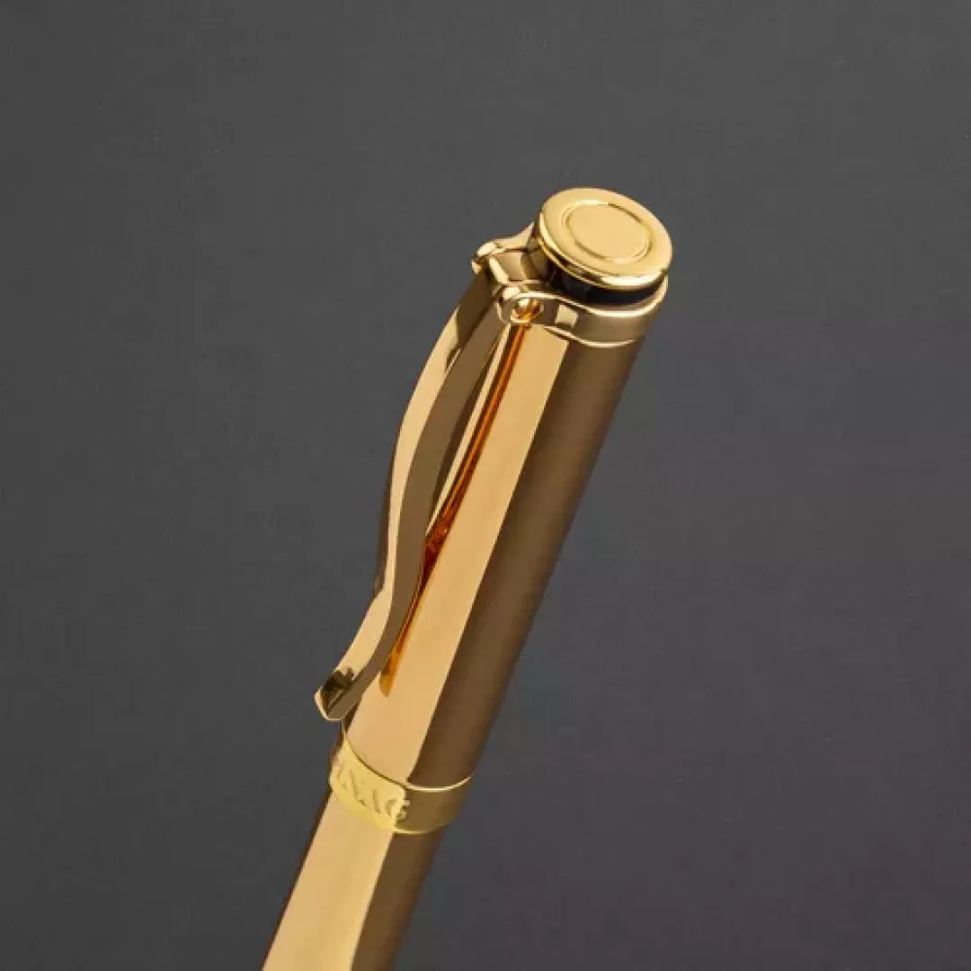 طقم قلم وكبك ذهبي ماركة الدهنج D2127GG من ماركة DAHNAG - أكسيك Axeek