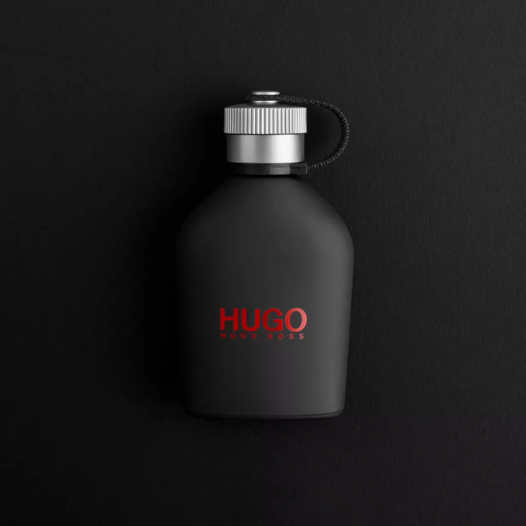 عطر هوجو بوس جست ديفرينت - أو دي تواليت للرجال 150 مل من ماركة HUGO BOSS - أكسيك Axeek