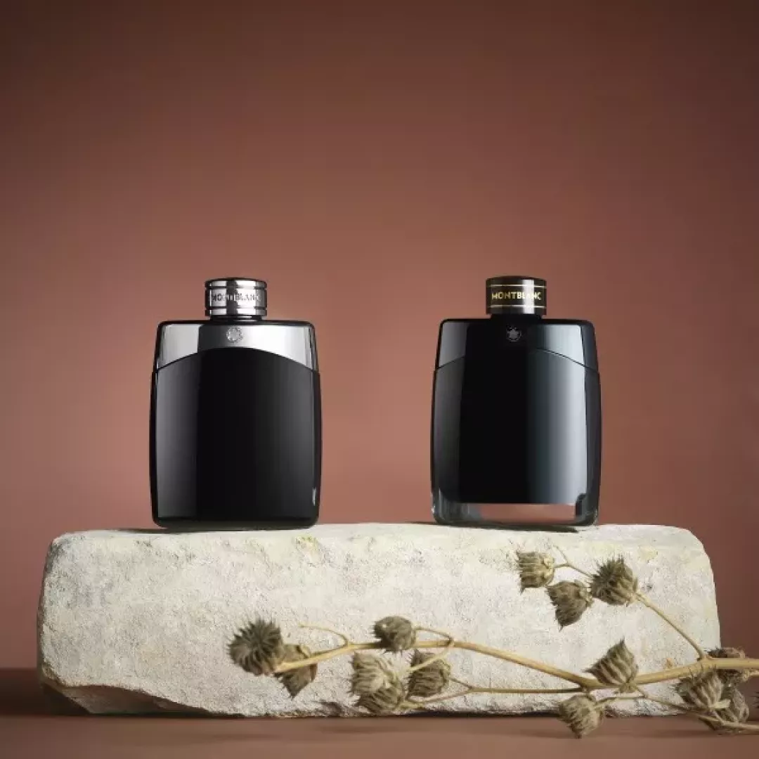 عطر مونت بلانك ليجند - او دو بارفيوم للرجال 100 مل من ماركة Mont Blanc - أكسيك Axeek