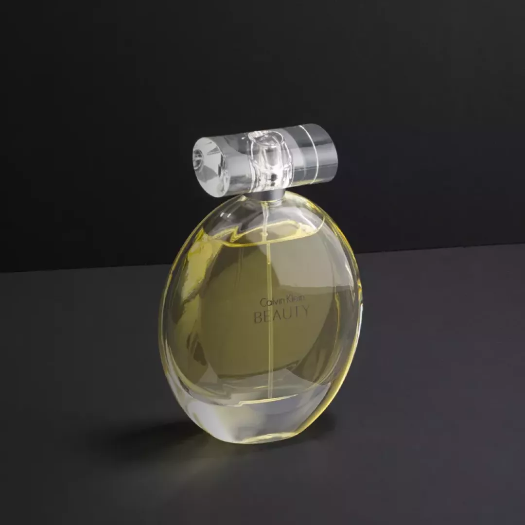 عطر كالفين كلاين بيوتي - أو دي بارفيوم للنساء 100مل من ماركة Calvin Klein - أكسيك Axeek