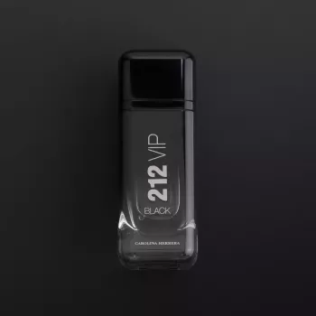 عطر كارولينا هيريرا 212 في اي بي بلاك فورمان - للرجال 100 مل