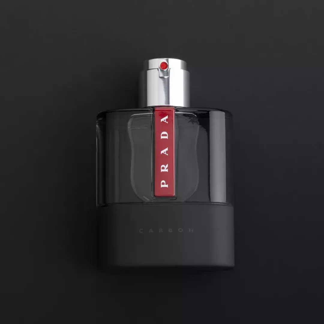 عطر برادا لونا روسا كاربون بور هوم - أو دي تواليت للرجال 100 مل من ماركة PRADA - أكسيك Axeek
