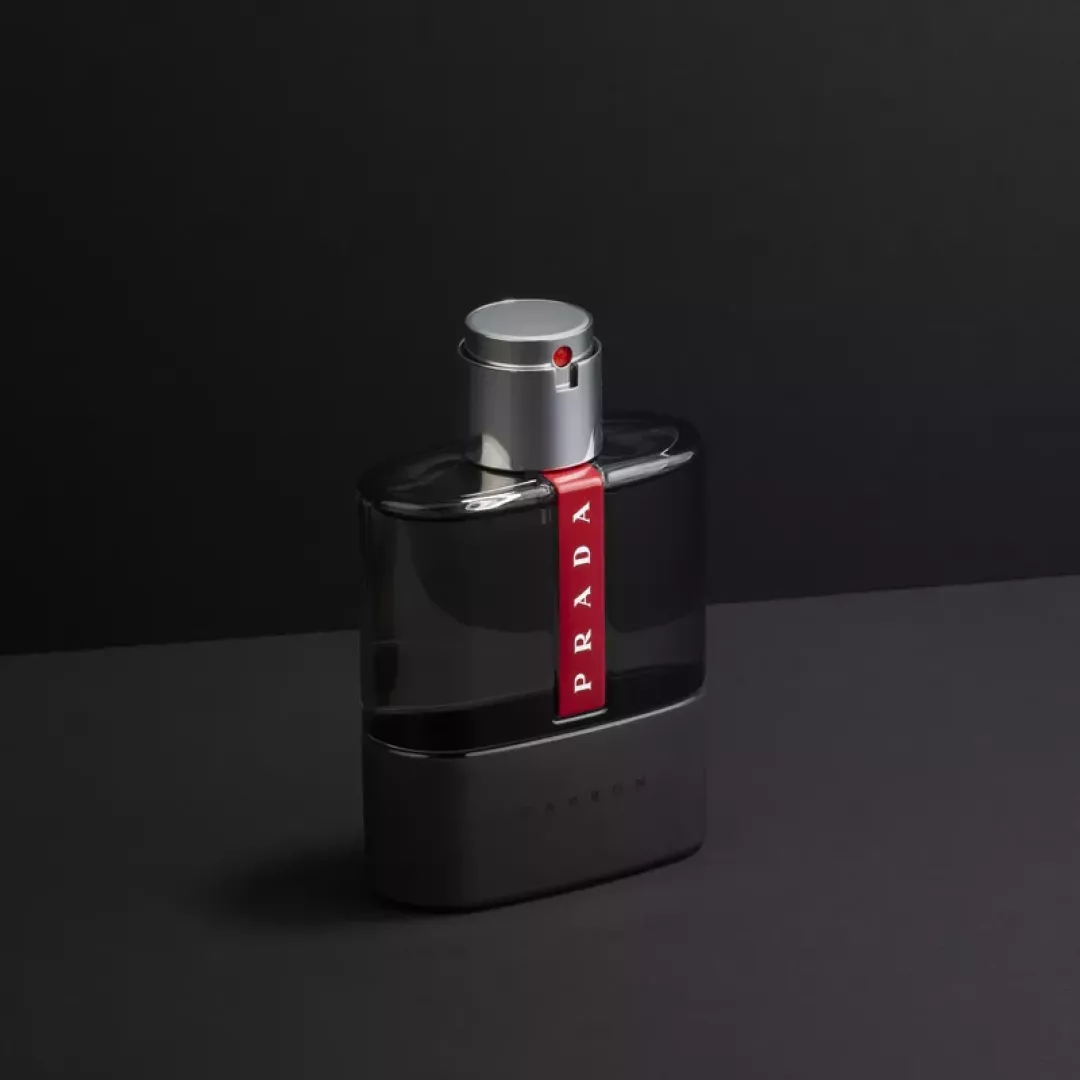 عطر برادا لونا روسا كاربون بور هوم - أو دي تواليت للرجال 100 مل من ماركة PRADA - أكسيك Axeek