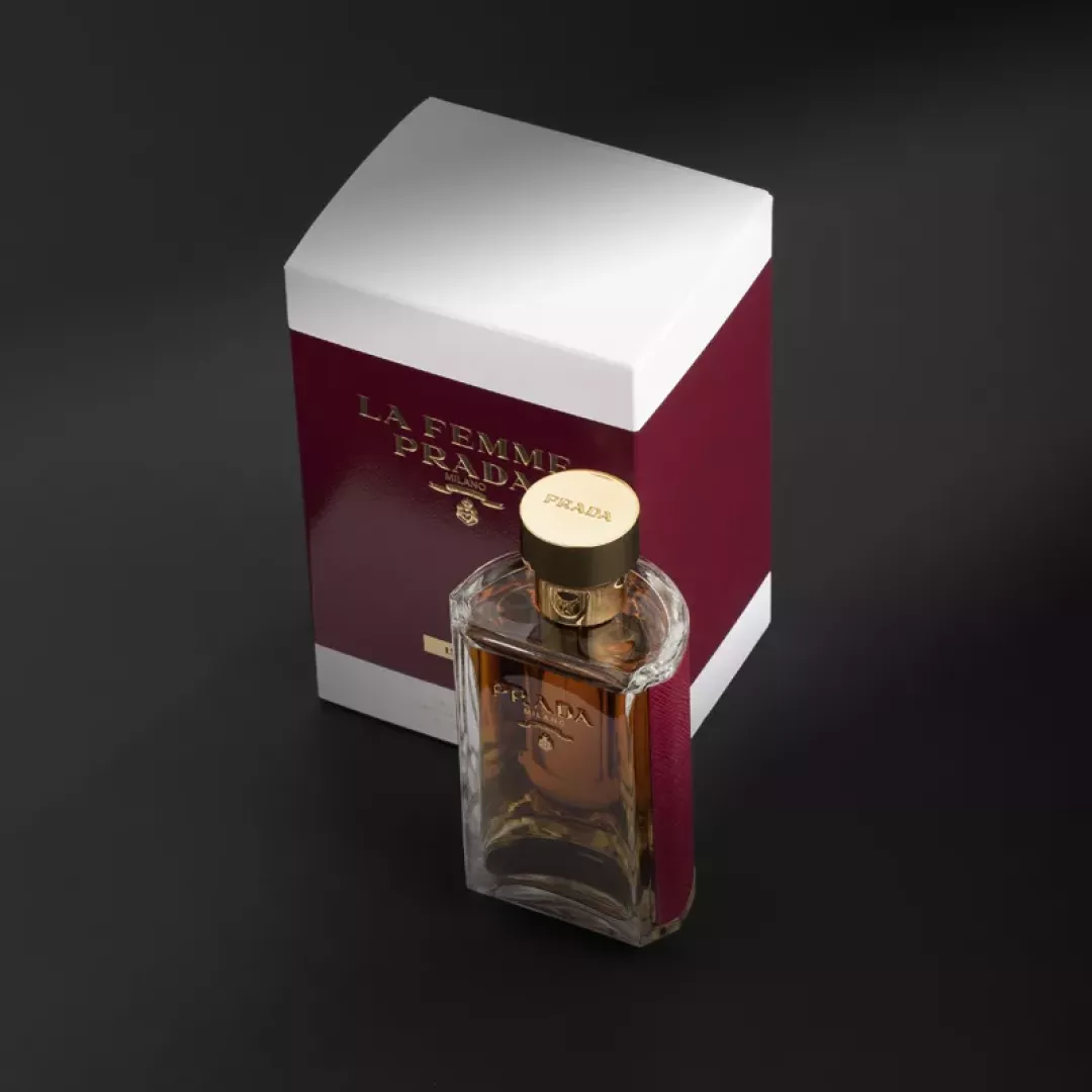 عطر برادا ميلانو لا فيم انتينس - أو دي بارفيوم للنساء 100 مل من ماركة PRADA - أكسيك Axeek