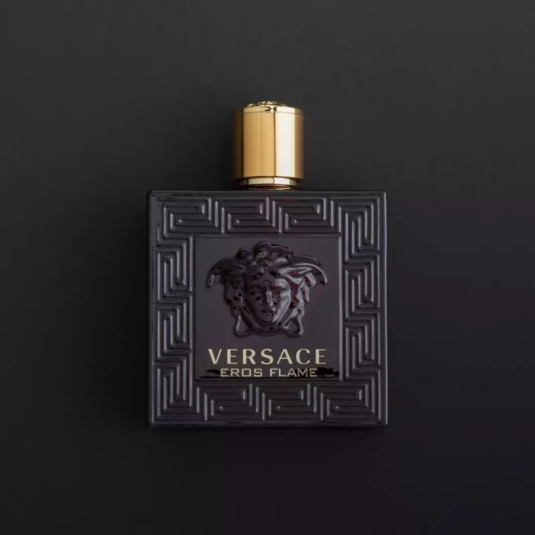 عطر فرزاتشي ايروس فليم - أو دي بارفيوم للرجال 100 مل من ماركة Versace - أكسيك Axeek