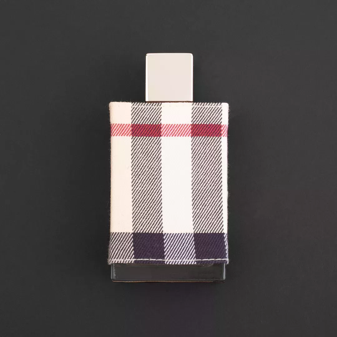 عطر بربري لندن - أو دي بارفيوم للنساء 100 مل من ماركة Burberry - أكسيك Axeek