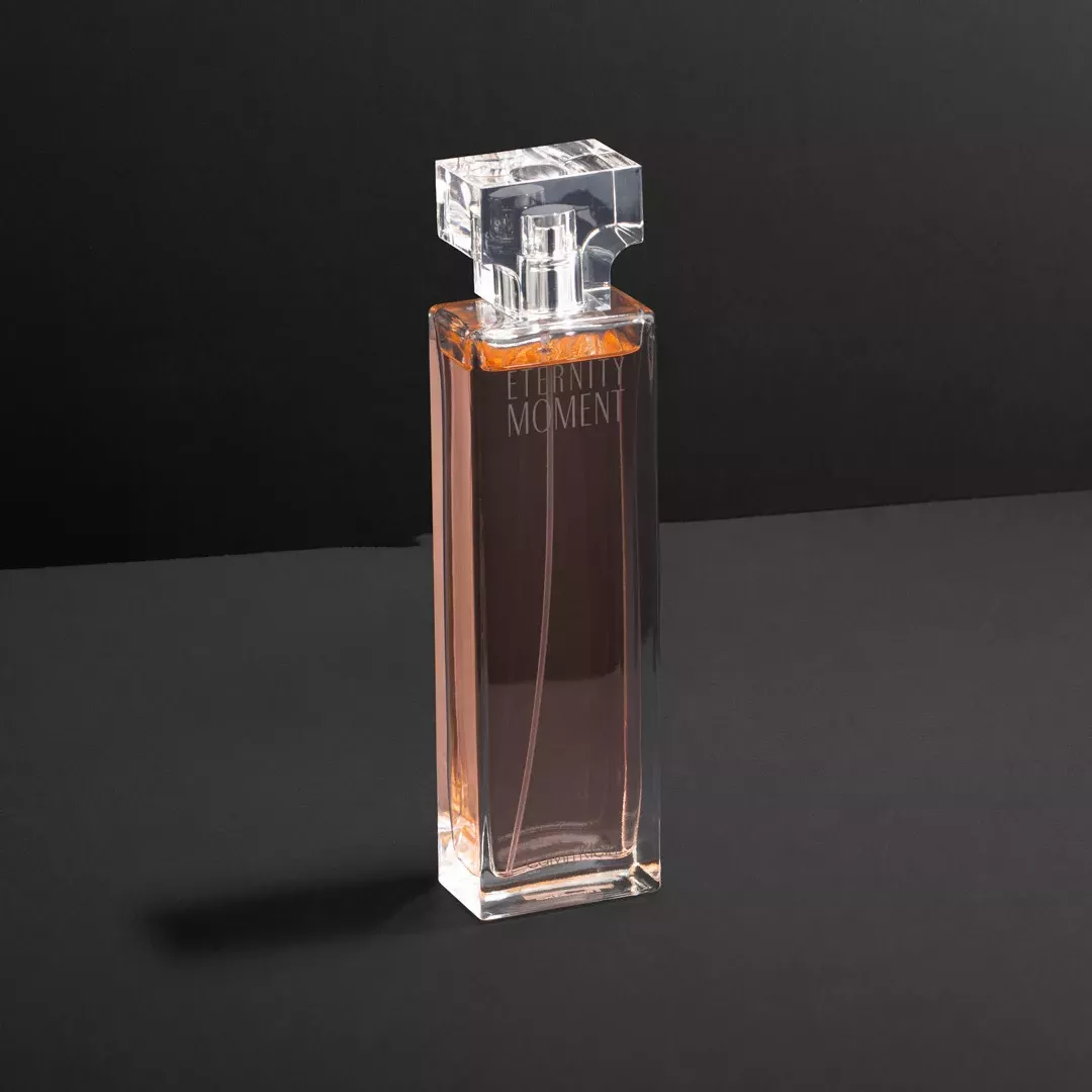 عطر كالفين كلاين اتيرنتي مومنت - أو دي بارفيوم للنساء 100 مل من ماركة Calvin Klein - أكسيك Axeek