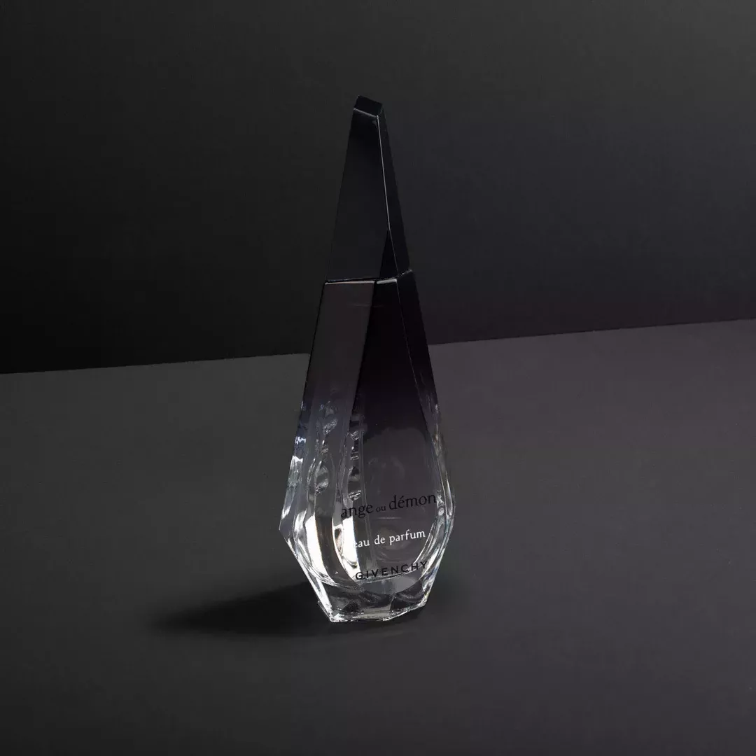 عطر جيفنشي آنج أو ديمون - أو دي بارفيوم للنساء 100 مل من ماركة GIVENCHY - أكسيك Axeek