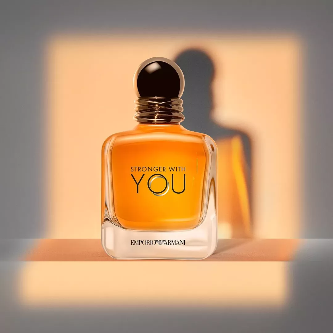 عطر جورجيو أرماني سترونجر ويذ يو للرجال 100 مل من ماركة Giorgio Armani - أكسيك Axeek