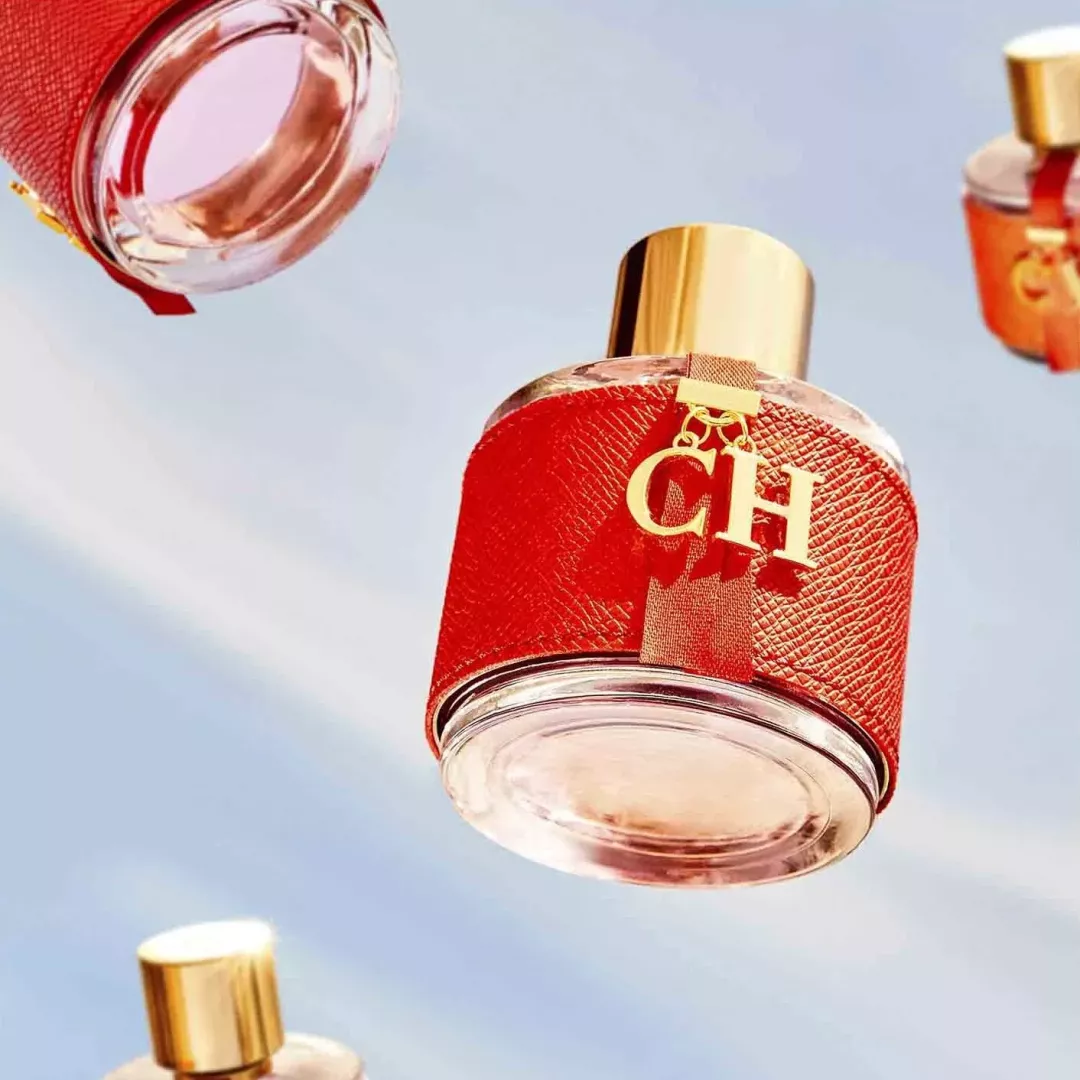 عطر كارولينا هيريرا سي إتش للنساء 100 مل من ماركة Carolina Herrera - أكسيك Axeek