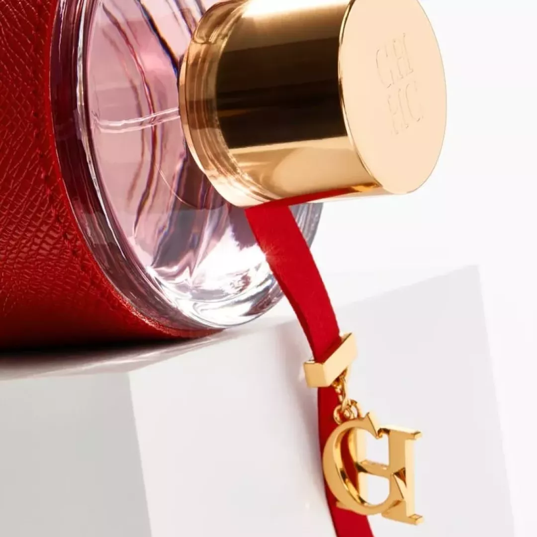 عطر كارولينا هيريرا سي إتش للنساء 100 مل من ماركة Carolina Herrera - أكسيك Axeek