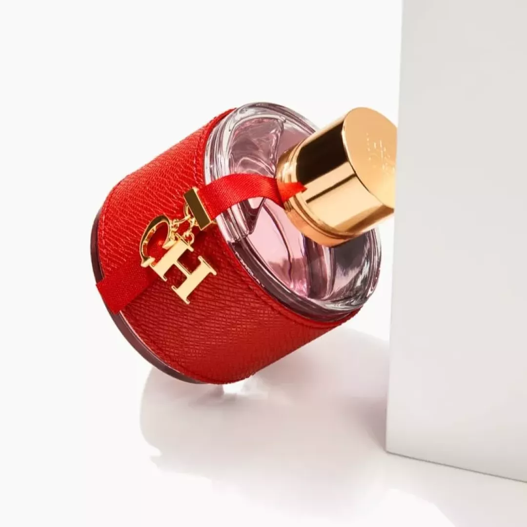 عطر كارولينا هيريرا سي إتش للنساء 100 مل من ماركة Carolina Herrera - أكسيك Axeek