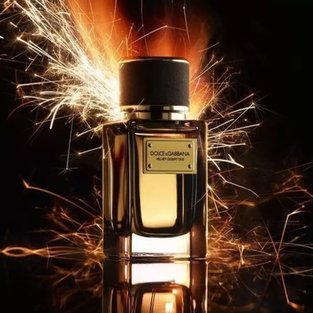 عطر دولتشي آند غابانا فيلفيت ديزرت عود للجنسين 50 مل من ماركة Dolce and Gabbana - أكسيك Axeek