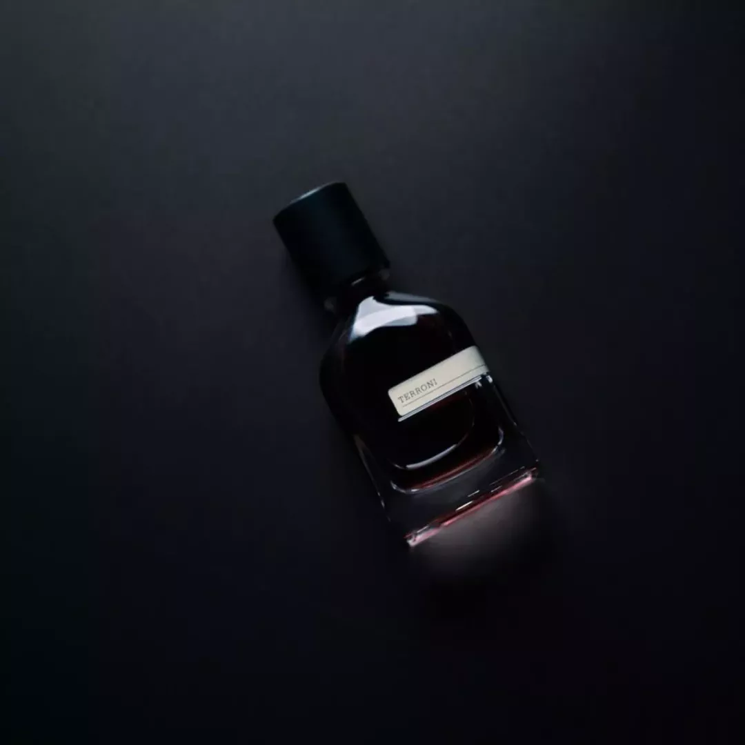 عطر اورتو باريسي تيروني للجنسين 50 مل من ماركة Orto Parisi - أكسيك Axeek