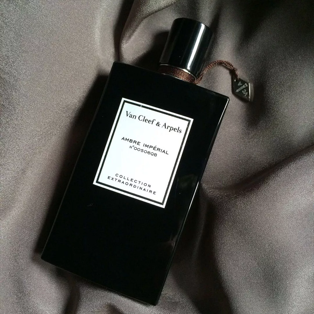عطر فان كليف اند اربلز عمبر امبريال للجنسين 75 مل من ماركة VAN CLEEF And ARPELS - أكسيك Axeek