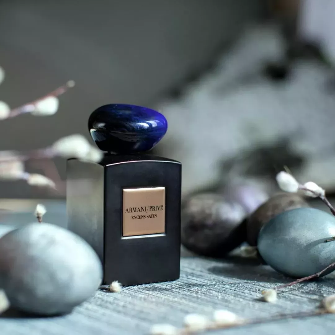 عطر جورجيو ارماني برايف انسينس ساتين للجنسين 100 مل من ماركة Giorgio Armani - أكسيك Axeek