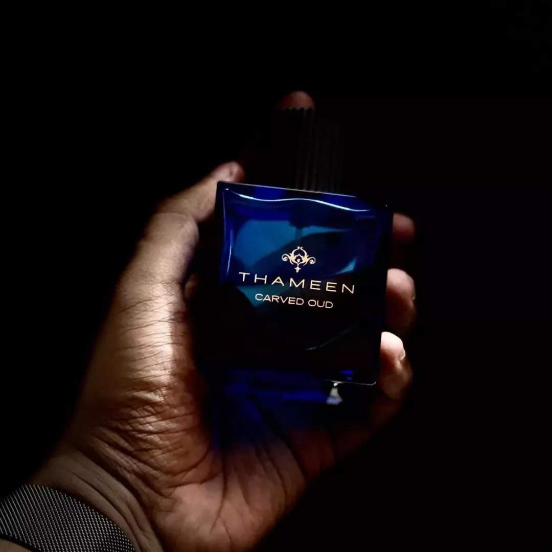 عطر ثمين كارفد عود للجنسين 50 مل من ماركة THAMEEN - أكسيك Axeek