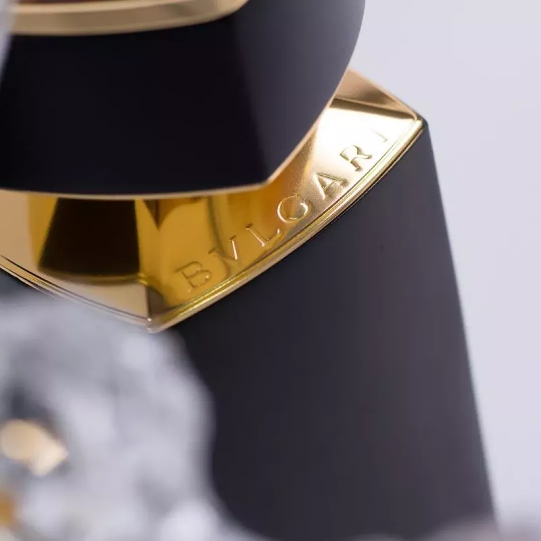 عطر بولغاري لو جيم اونيخ للرجال 100 مل من ماركة Bvlgari - أكسيك Axeek