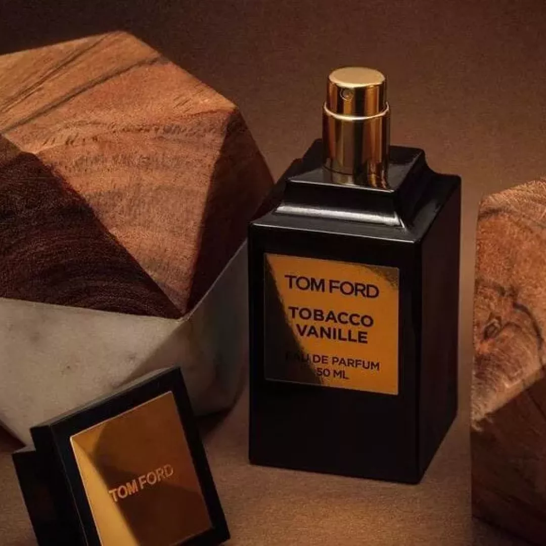 عطر توم فورد توباكو فانيلا للجنسين 50 مل من ماركة TOM FORD - أكسيك Axeek