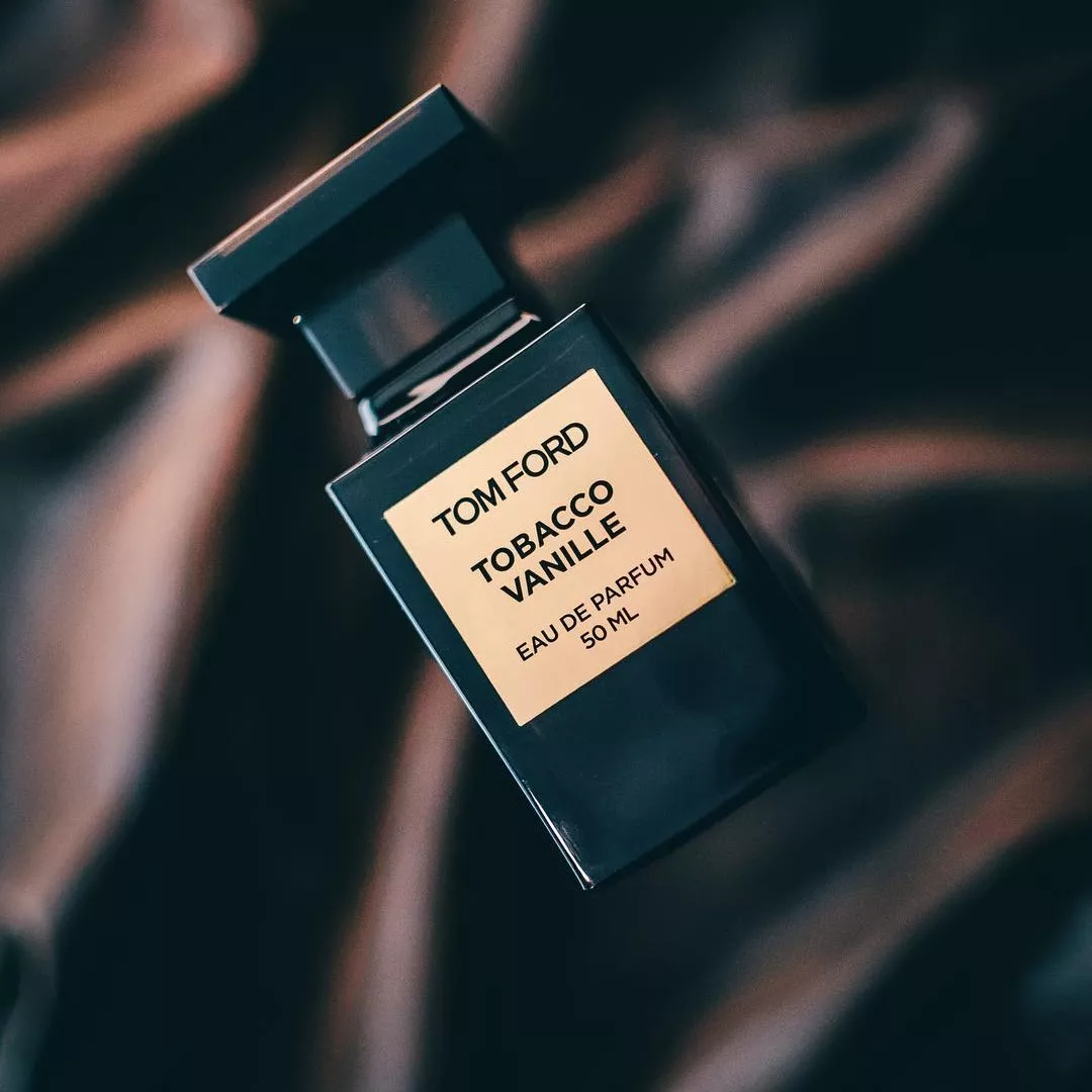عطر توم فورد توباكو فانيلا للجنسين 50 مل من ماركة TOM FORD - أكسيك Axeek