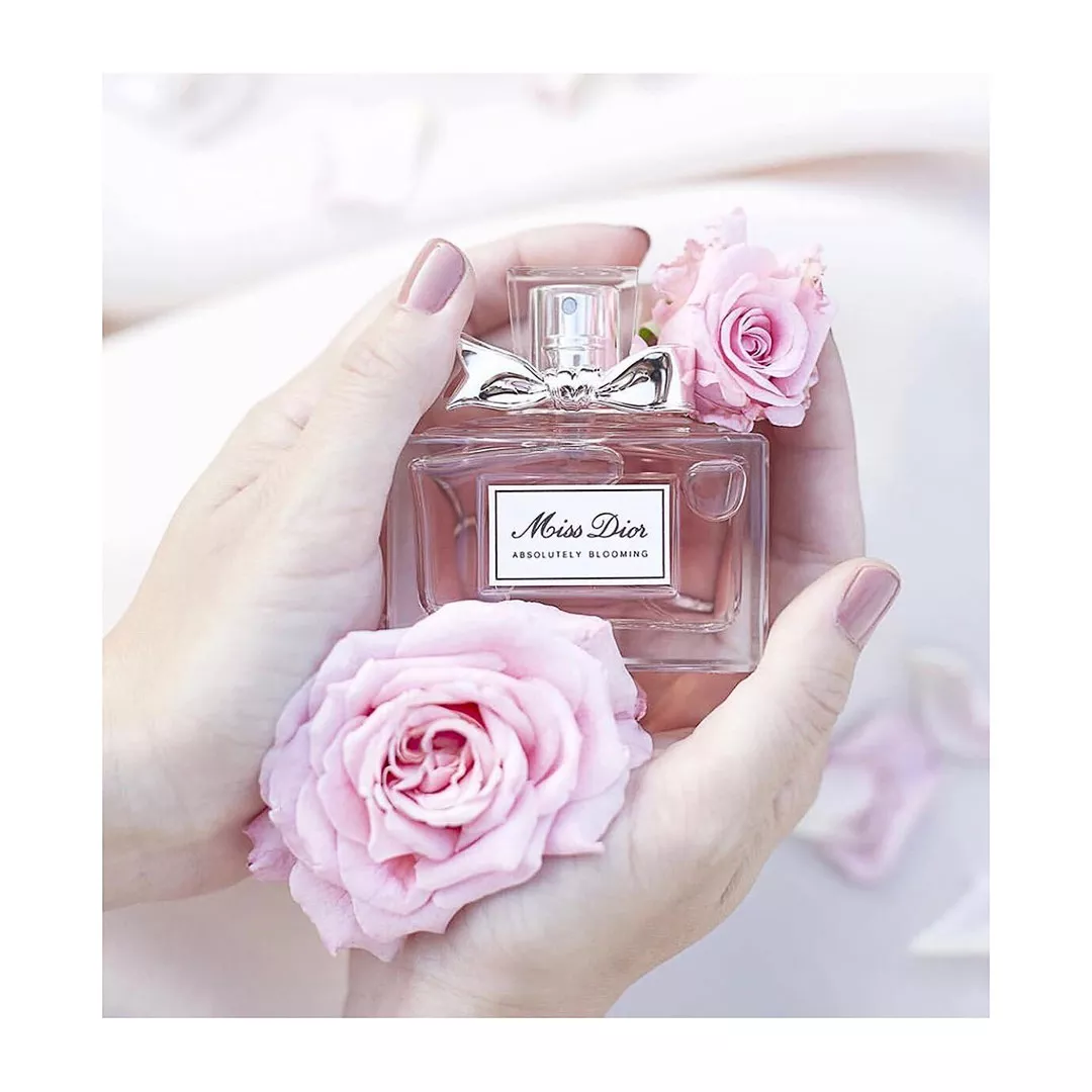 عطر ميس ديور أبسلوتلي بلومينغ للنساء 80 مل من ماركة Dior - أكسيك Axeek