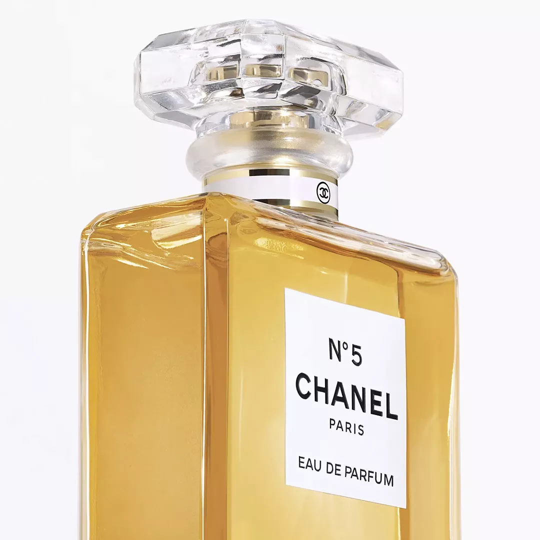 عطر شانيل N°5 للنساء 100 مل من ماركة Chanel - أكسيك Axeek
