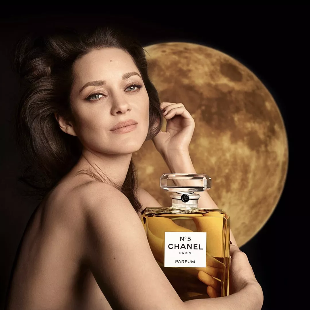 عطر شانيل N°5 للنساء 100 مل من ماركة Chanel - أكسيك Axeek