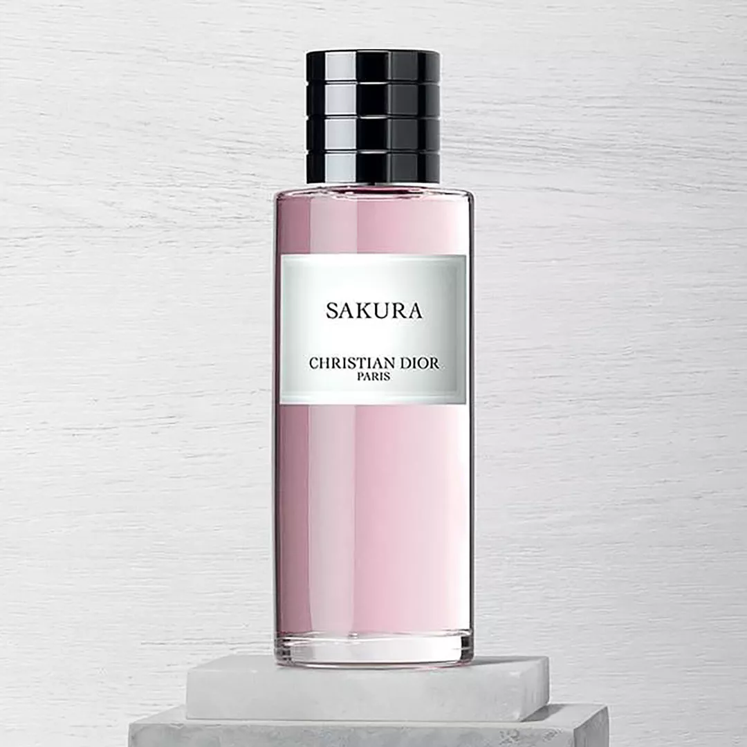 عطر ديور ساكورا للجنسين 125 مل من ماركة Dior - أكسيك Axeek