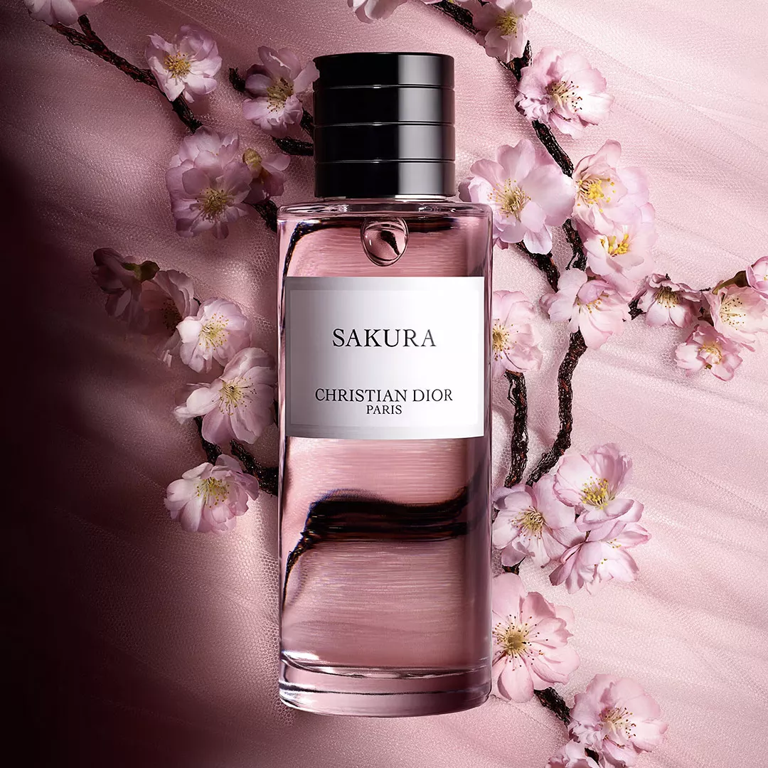 عطر ديور ساكورا للجنسين 125 مل من ماركة Dior - أكسيك Axeek