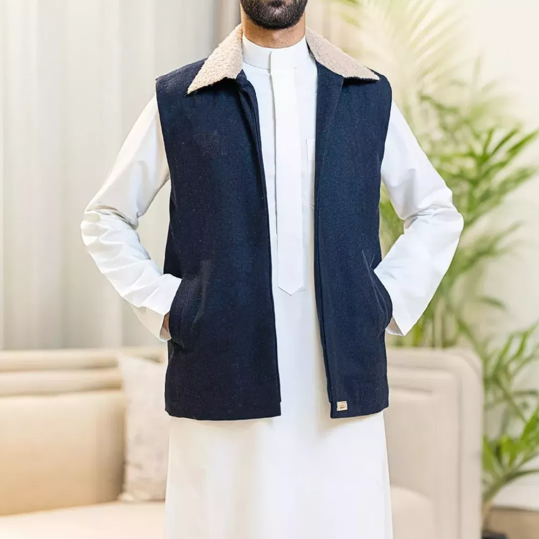 سديري جوخ رجالي ازرق غامق H07 من ماركة SHLTA - أكسيك Axeek