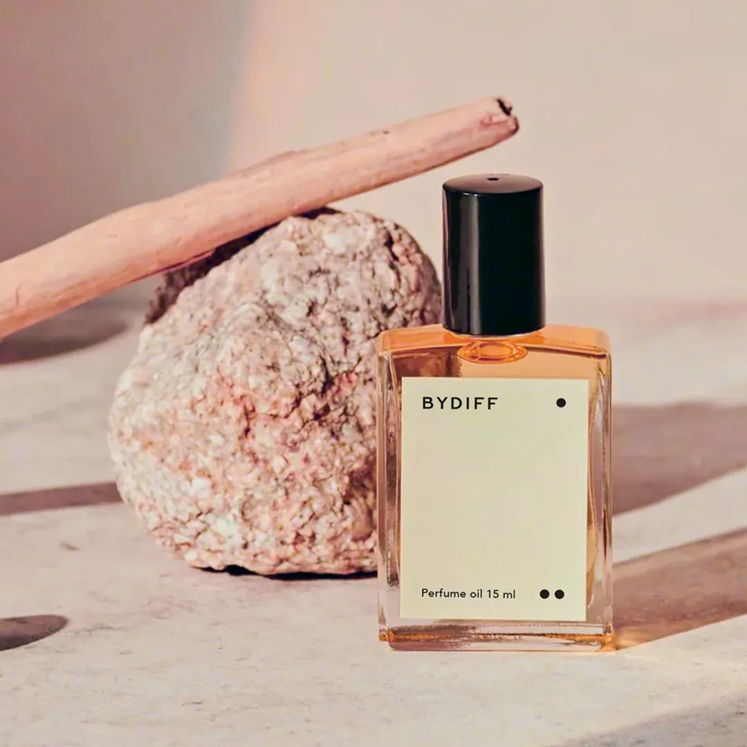 عطر N°5 مركز للنساء بايدف W38 من ماركة BYDIFF - أكسيك Axeek